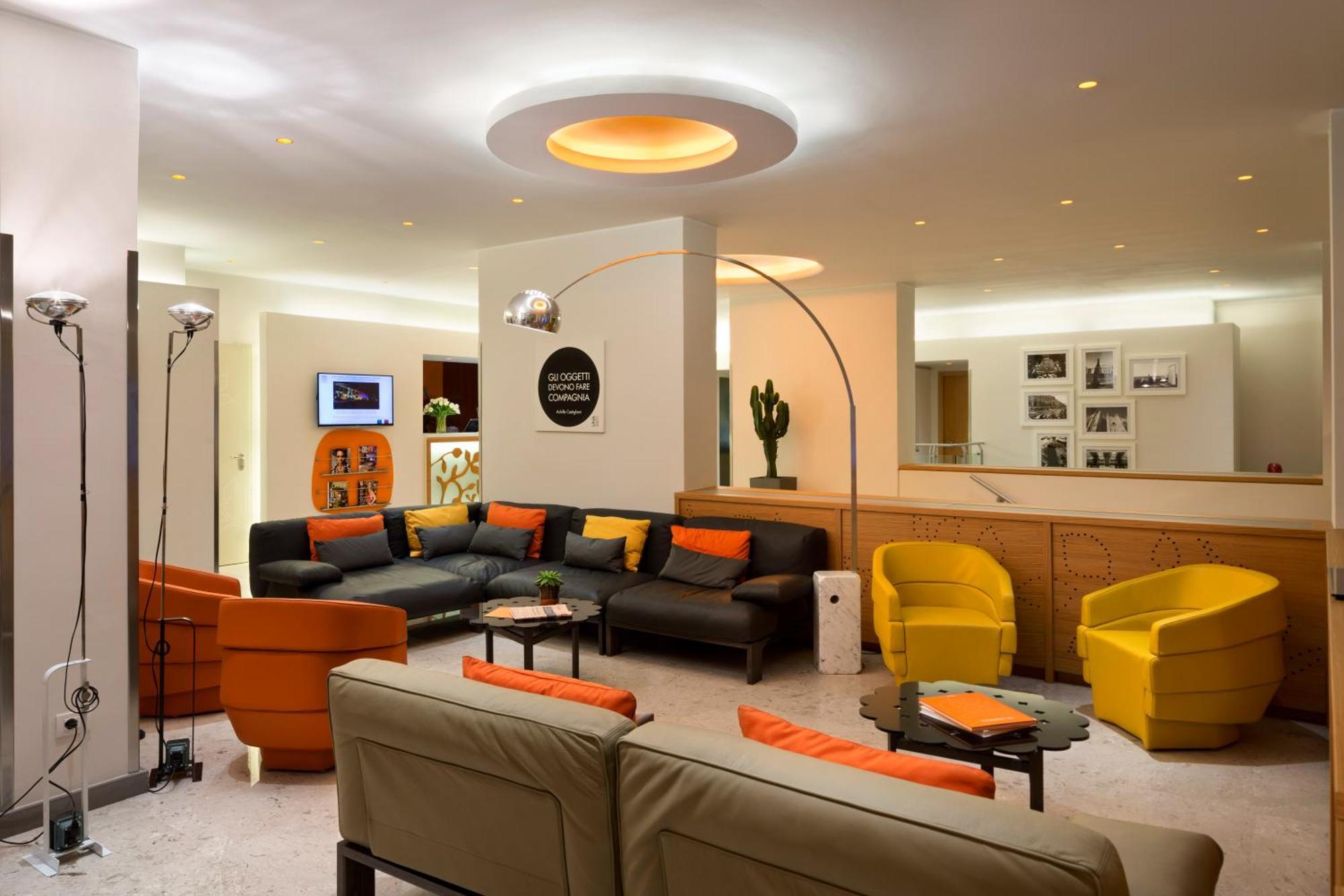 Una Hotels Mediterraneo Milano — Foto’s 1